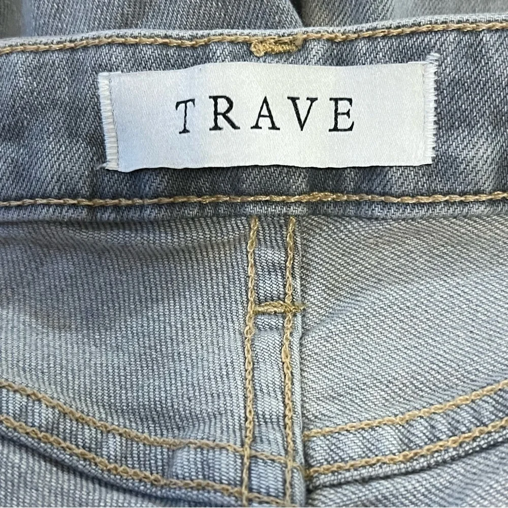 TRAVE Irena Slim Jeans High Rise with Frayed Hem 26 Gray Straight